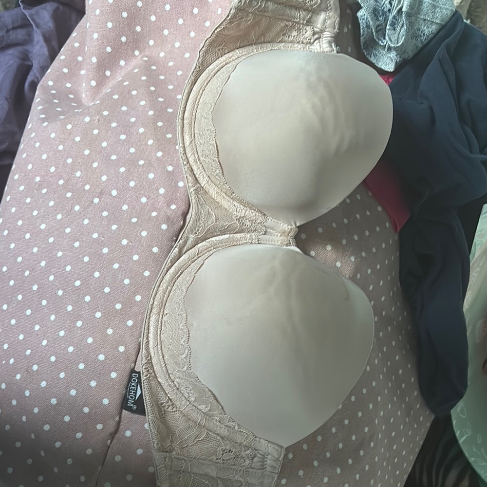 Torrid Cream Lace Trim Underwire Bra